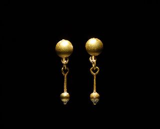 Ancient Roman Gold Shield Earrings Jewelry photo