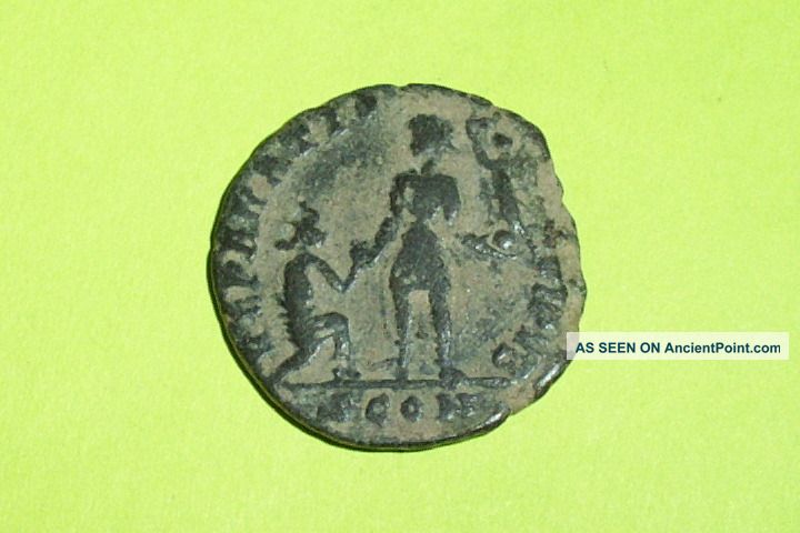 Rare Ancient Roman Coin Of Gratian 367 - 383 Ad Kneeling Woman Globe Antique Old Roman photo