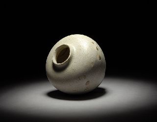 Ming Dynasty Annamese Hoi An Hoard Shipwreck Salvaged Cream Vase Brush Pot photo