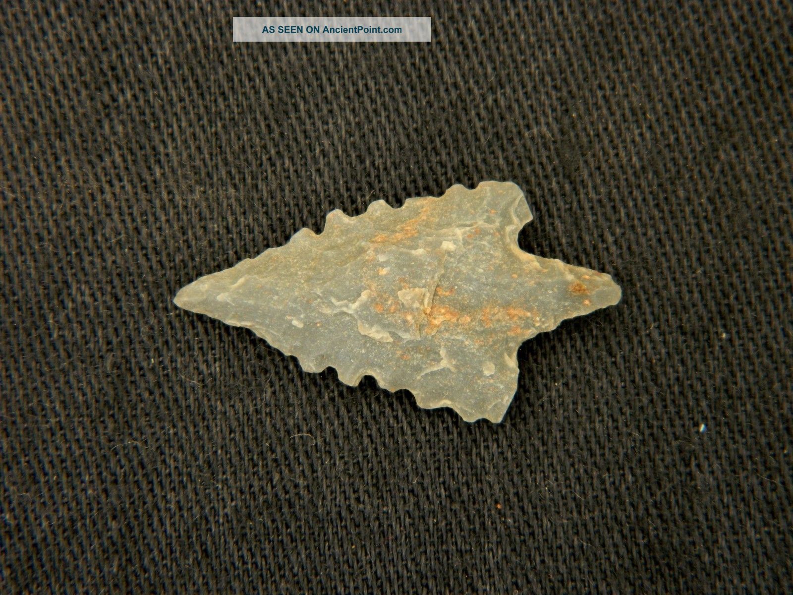 Neolithic Neolithique Jasper Arrowhead - 6500 To 2000 Before Present - Sahara Neolithic & Paleolithic photo