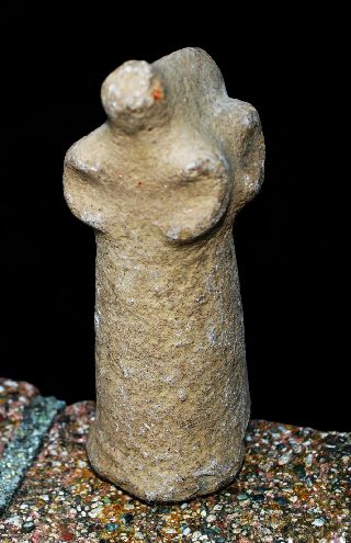 Rare Pre - Columbian Basalt Figural Mano From Costa Rica ' S Atlantic Watershede photo