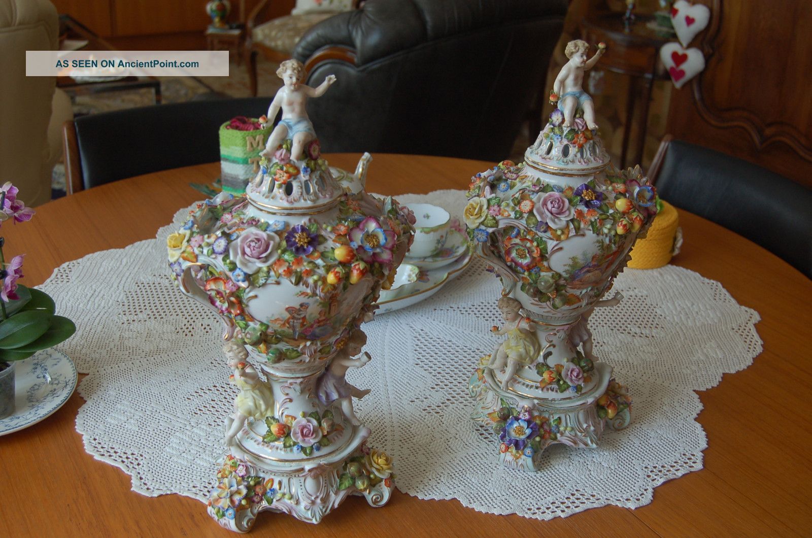 Sitzendorf Porcelain Urns (thuringe,  Germany) About 1870 Figurines photo
