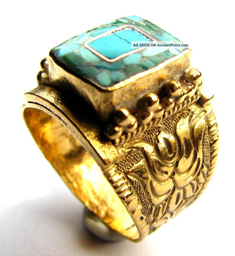 Very Fine Post Medieval Moorish Gold Gilt Finger Ring With Turquiose Mosaic European photo