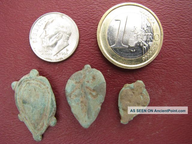 3 Medieval / Roman Belt Decorations  961 Roman photo