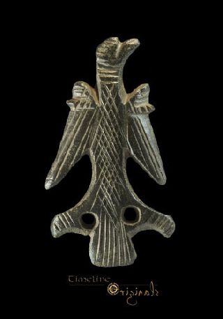 Very Rare Medieval Splayed Heraldic Eagle Secular Badge Bird 024617 photo