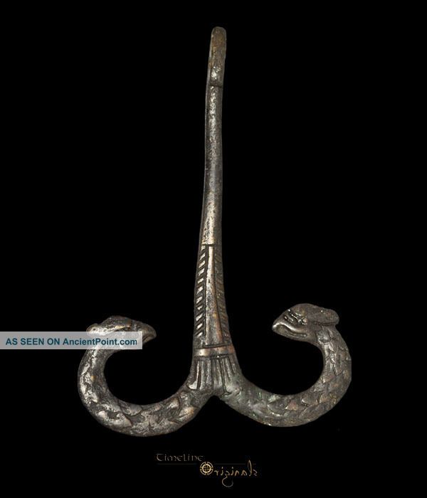 Anglo - Norman Zoomorphic Upsilon Girdle Hanger 023676 British photo