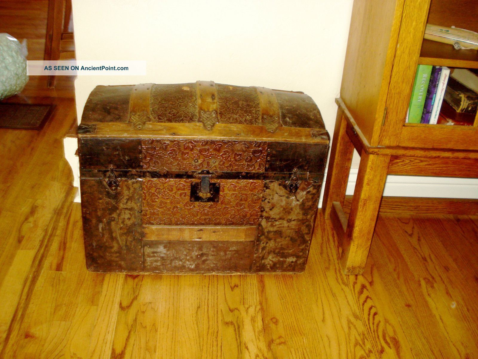 Antique Childs Size Camel Back Wooden Trunk With Metal Decor/trim Unknown photo