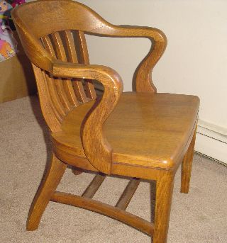 Antique Oak Office / Jury / Court / Bankers Chair Vintage photo