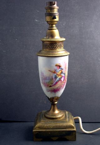 Attractive Antique Brass & Porcelain Table Lamp. photo