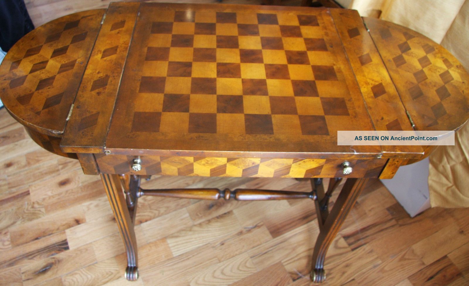 Unique Queen Anne Vintage Theodore Alexander? Desk Game Table Chess Backgammon Unknown photo