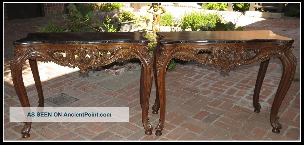 Pair Of French Louis Xv Style Console Tables From Nolan Miller ' S Estate Post-1950 photo