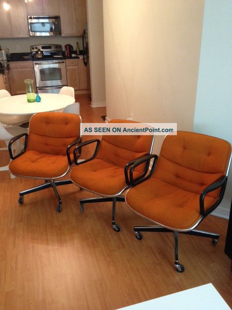 Mid Century Modern Knoll Executive Chairs Post-1950 photo