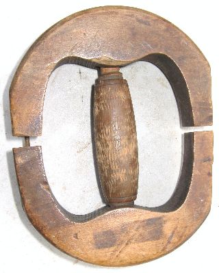 Antique Vintage Wood Millinery Hat Stretcher 6 78 Inch Threaded Mold Wooden Old photo