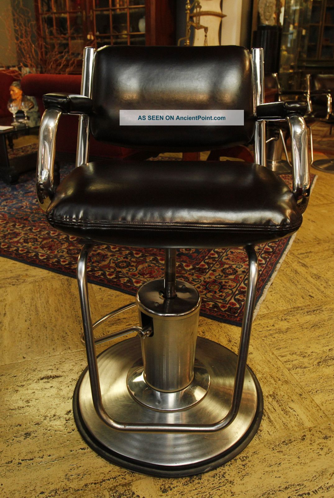 4 Fantastic Mid Century Leatherette And Chrome Barber ' S Chair Just Reupholstered Barber Chairs photo