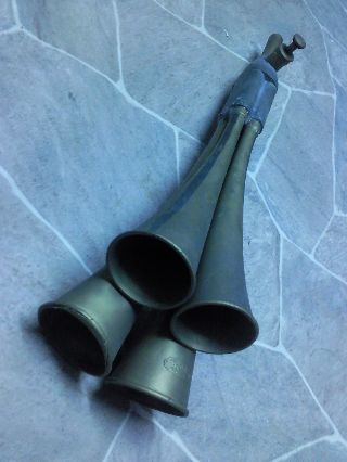 - - - Old Martin Signal Schalmei Brass Horn 4bells Germany Rare - - photo