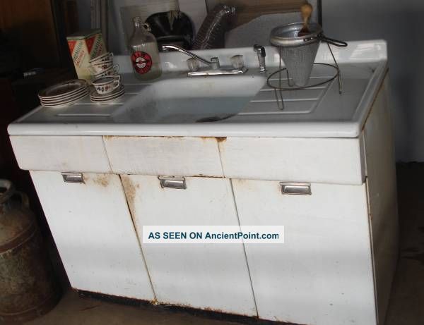 1950s-kitchen-sink