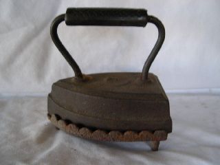 Antique 7 Heavy Cast Iron Sad Iron & Cast Iron Trivet By W.  H.  Howell Co. photo