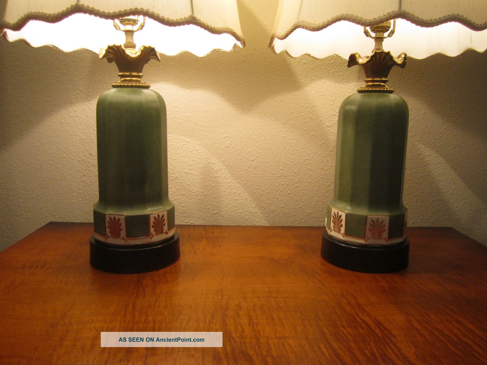Pair Of Art Deco Hand Painted Ceramic Lamps Lamps photo