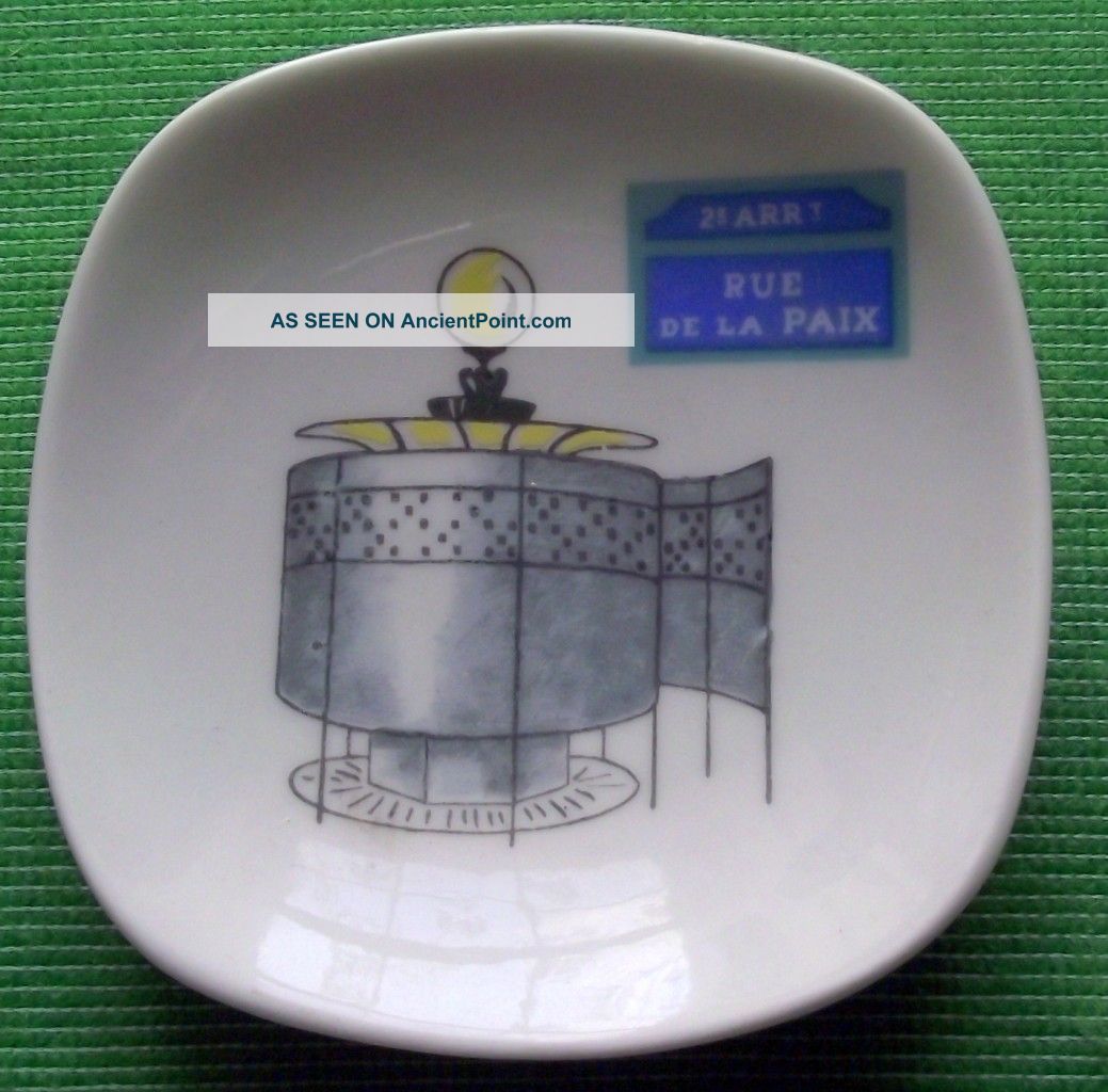 Art Deco Porcelain Cloche Mel Parisienne Street Urinal Pin Dish Vide Poche Art Deco photo