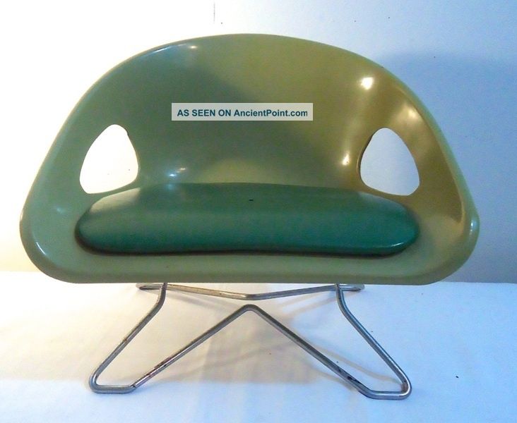 Vintage Mid Century Modern Cosco Childs Booster Chair Post-1950 photo