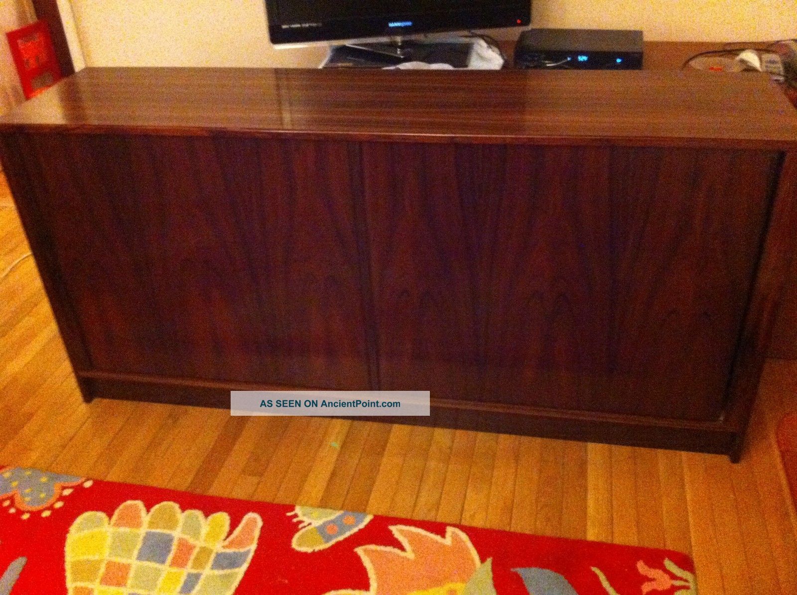 Vintage Danish Rosewood Long Dresser By Hundevad Mid-Century Modernism photo