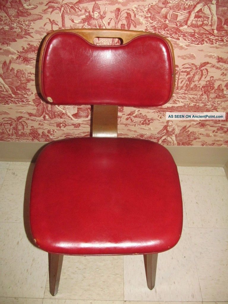 Thonet Mid Century Modern Red Naugahyde Molded Birch Bentwood Chair Mid-Century Modernism photo