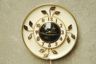 Vintage Wall Clock White Gold Leaves United Clock Corp Mid Century I Like Mikes photo