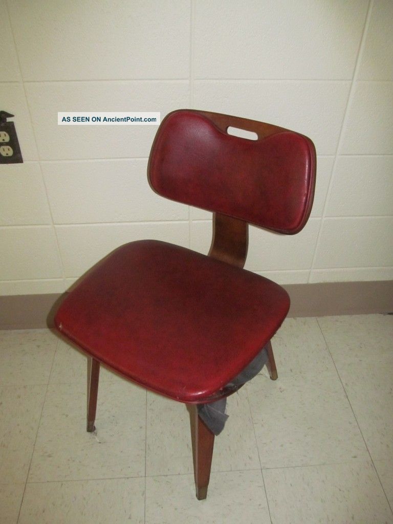 Thonet Eames Era Comfortable Ergonomic Contoured Red Bentwood Chair Mid-Century Modernism photo