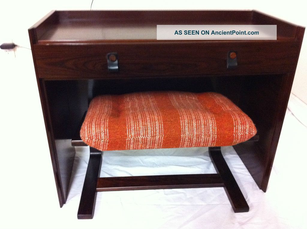 Danish Rosewood Writing Desk,  Vanity Or Make Up Table By Dyrlund Mid-Century Modernism photo