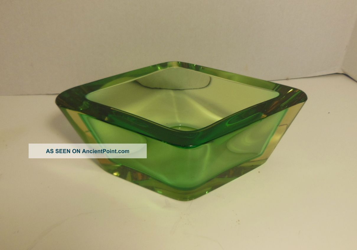 Heavy Mid Century Art Glass Bowl Green Thick Glass Mid-Century Modernism photo