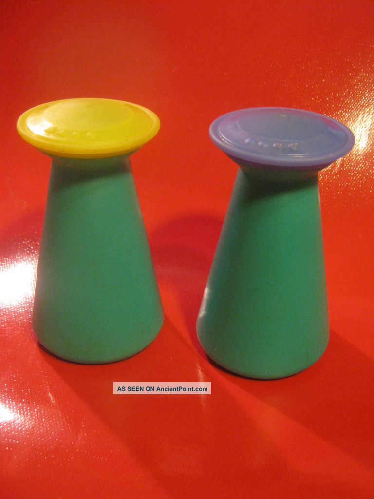 Mid Century Space Age Atomic Abstract Tupperware Salt Pepper Jars Rare Mid-Century Modernism photo