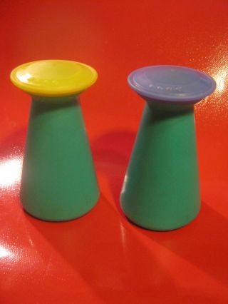 Mid Century Space Age Atomic Abstract Tupperware Salt Pepper Jars Rare photo