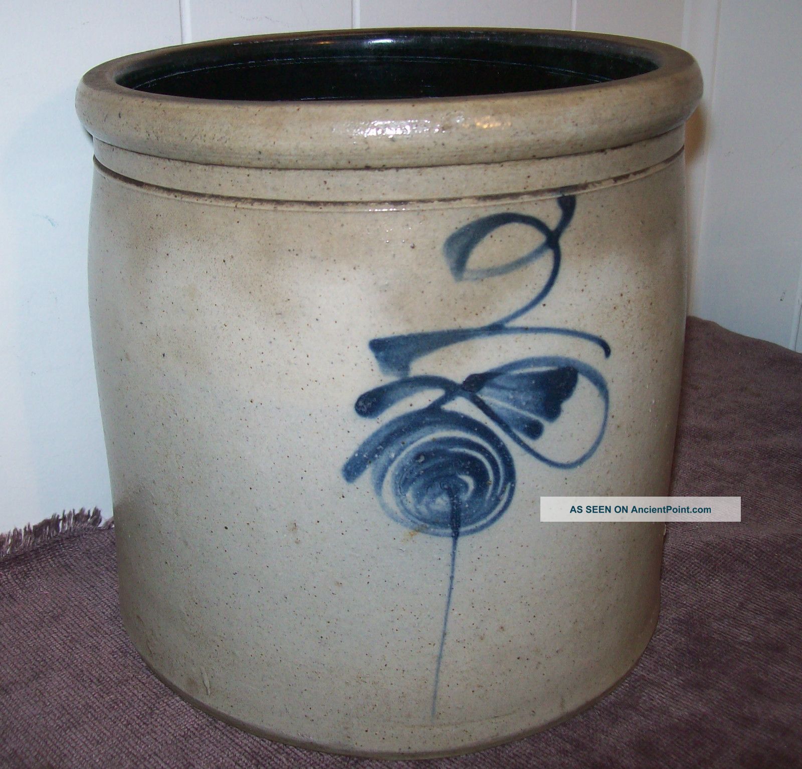 Antique Primitive Salt Glaze 2 Gallon Cobalt Blue Bee Sting Crock Exc Cond Primitives photo