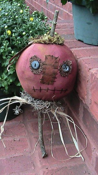 Folk Art Grungy Pumpkin Poke 14 