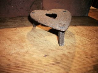 Antique Wrought Iron Hearth Heart Trivet – Nh Origin photo