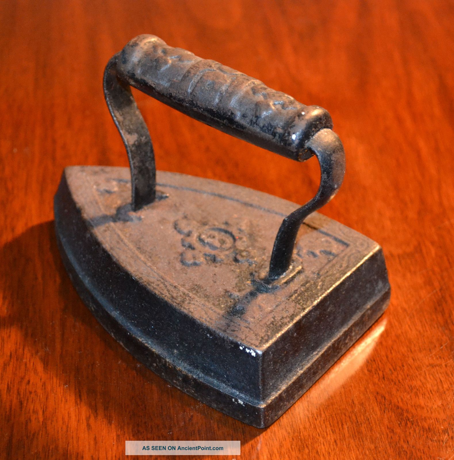 Cast Iron Antique Flat Iron 8 Vintage Primitives photo