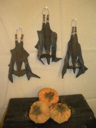 Primitive Fall Witch Bats & Pumpkin Ornies photo