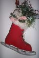 ♥ Primitive Christmas Ice Skate Door Hanger With Greens & Berries ♥rcp♥ Primitives photo 2