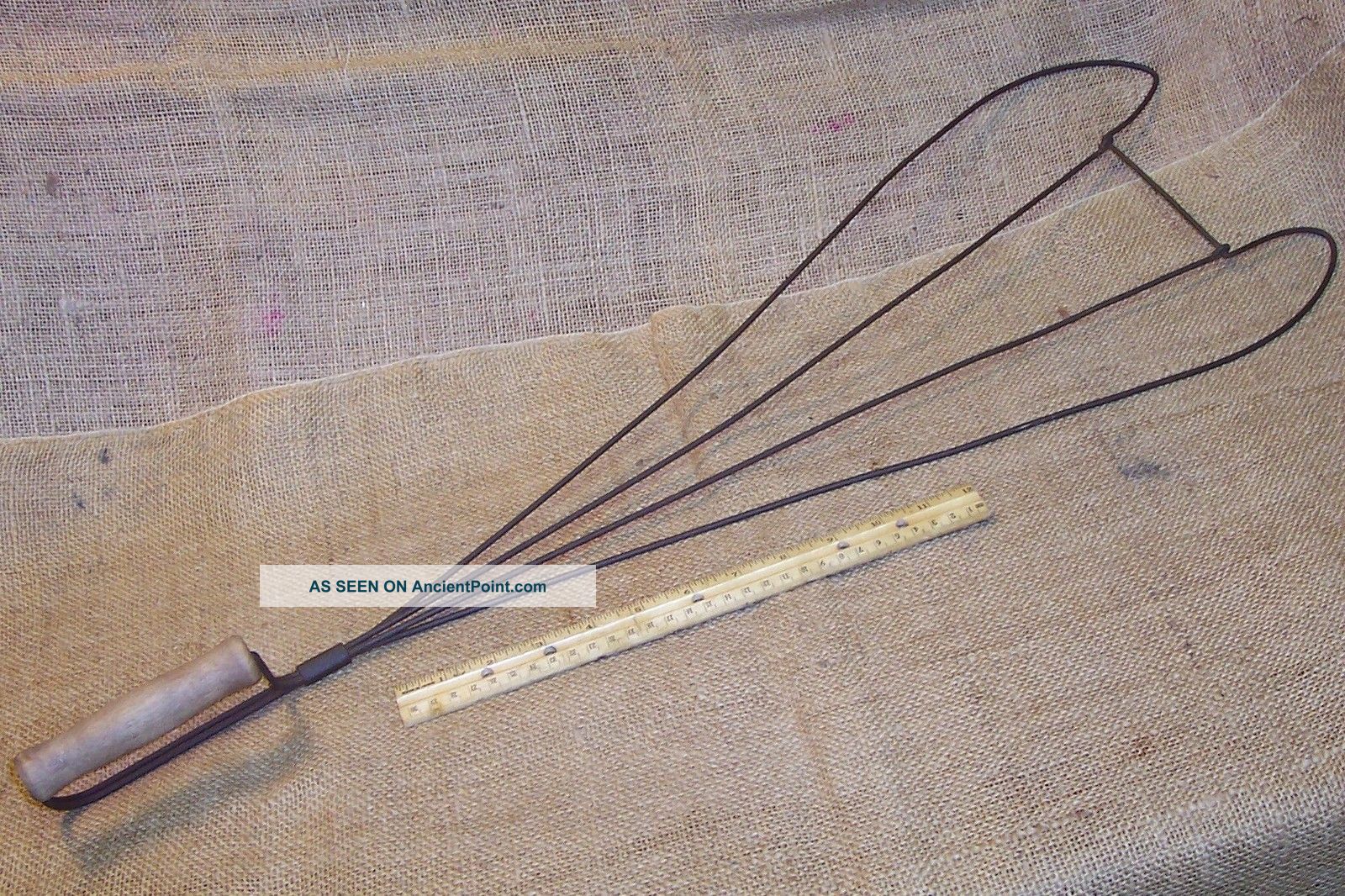 Primitive Rug Beater Old Antique Country Farm House Kitchen Tool Primitives photo