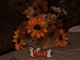 Primitive Fall Wicker Basket/flowers/gift/holiday photo