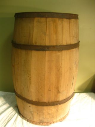 Primitive Antique Vtg Wooden Barrel 