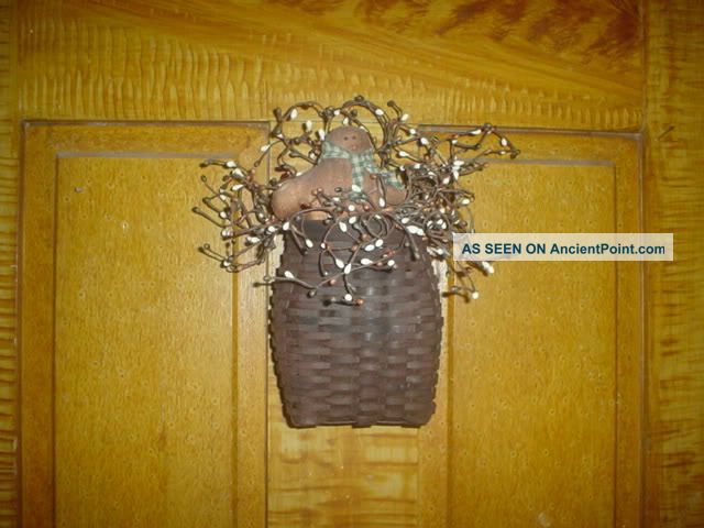 Primitive Pot Belly Basket Grubby G.  Bread Man Berries Eb 101 Primitives photo