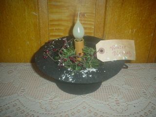 Primitive Top Hat Candle Lamp Grubby Tag Pine Berries Eb 214 photo