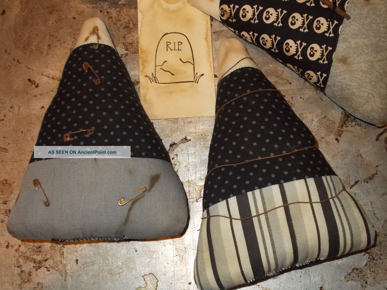 Primitive Fall Folk Art Halloween B&w Goth Candy Corn Ornies Fillers ...