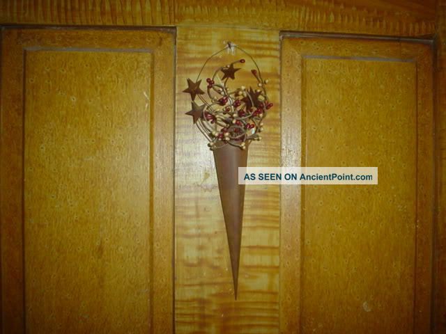 Primitive Rt Cone Antique Gold/burgundy Berries Eb 153 Primitives photo