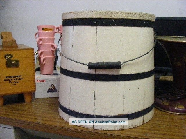 Antique Wooden Pail Water Pail With Tight Cover Primitive Folk Art Americana Primitives photo