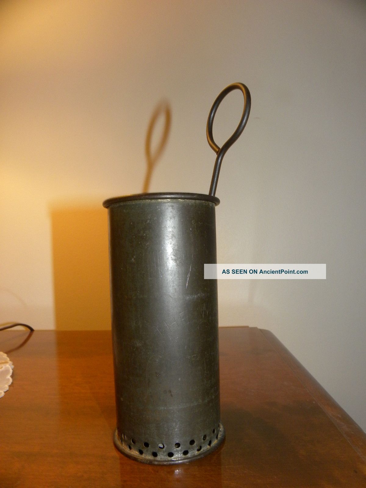 The Wonder Cream Whip And Egg Beater Primitive Tin Kitchen Collectible Primitives photo