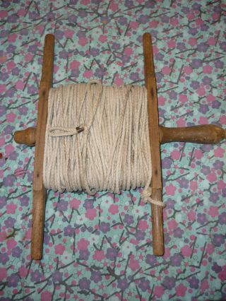 Vintage Primitive Rustic Wood Laundry Clothesline Rope Cord Winder Yarn Antique photo