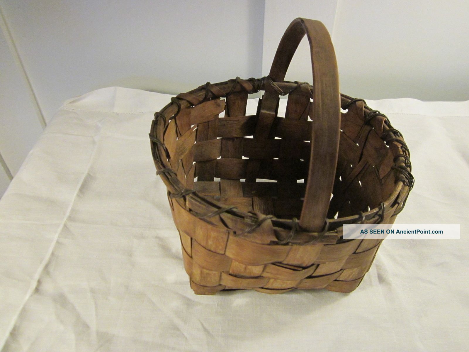 Early Small Berry Basket/good Condition/great Size.  Patina. Primitives photo