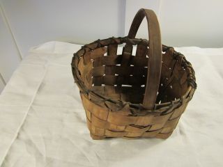 Early Small Berry Basket/good Condition/great Size.  Patina. photo
